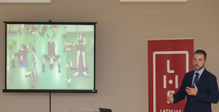 FOTO: Vecāku asambleja Valmierā