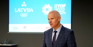 FOTO: Paziņo Latvijas izlases sastāvu un karognesēju Jaunatnes olimpiādei