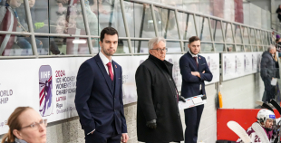 Latvijas sieviešu izlase Pasaules čempionāta atklāšanas mačā piekāpjas Slovākijai