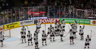 Latvija izlase izdara 65 metienus un apspēlē Itālijas valstsvienību 