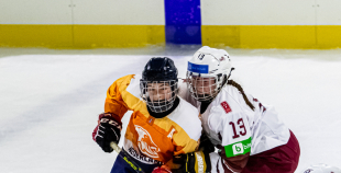 Latvijas U-18 meiteņu izlase pasaules čempionātu sāk ar zaudējumu