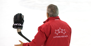 Latvijas izlases treniņnometnei pievienojušies Kaspars Daugaviņš un Kristaps Sotnieks