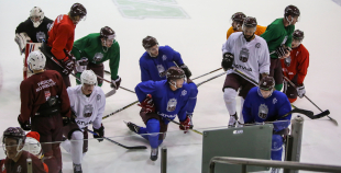 Latvijas hokeja izlase aizvada pirmo treniņu pirms gaidāmā turnīra Francijā