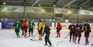 Latvijas izlases treniņš pirms došanās uz Franciju 