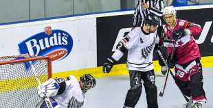 Latvijas inline izlase “saplosa” Jaunzēlandi un iesoļo pusfinālā