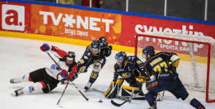 FOTO: "Kurbads" pagarinājumā izcīna uzvaru Latvijas čempionāta pirmajā finālspēlē