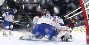 Latvijas izlase izcīna punktu pret Slovākiju un saglabā izredzes uz 1/4 finālu