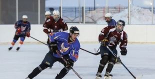 Ar aizraujošiem mačiem noslēdzies Rīgas atklātais skolu čempionāts