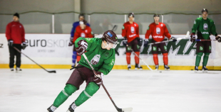 FOTO: Latvijas izlases treniņš pirms došanās uz Dāniju