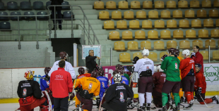 Latvijas hokeja izlase aizvada pirmo treniņu pirms gaidāmā turnīra Francijā