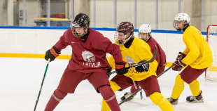 FOTO: Latvijas U-18 hokeja izlases treniņš