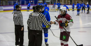 Latvijas U-18 izlase turnīru Jelgavā noslēdz ar neveiksmi pret kazahiem 