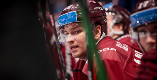 Latvijas hokeja izlase Bratislavas Ziemassvētku turnīru sāk ar uzvaru