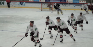 VIDEO + FOTO: Latvijas hokeja izlase oficiāli uzsāk treniņnometni 