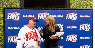 Latvijas izlases hokejisti un treneri tiekas ar līdzjutējiem!