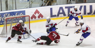 Latvijas U-16 hokejisti pirmajā mačā ar 5:3 uzveic Norvēģiju