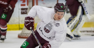 FOTO: Latvijas izlases treniņš "Volvo ledus hallē" (09.04.)