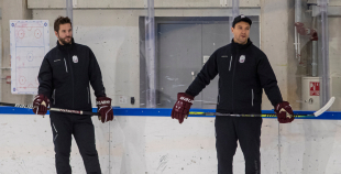 FOTO: Latvijas izlase pilnā sastāvā "slīpē" vairākumu