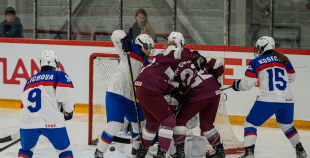 Latvijas sieviešu izlase Pasaules čempionāta atklāšanas mačā piekāpjas Slovākijai