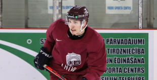 FOTO: Latvijas U-20 hokeja izlases treniņš