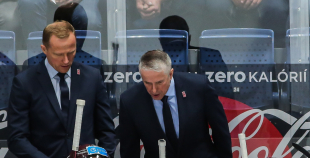 Latvijas hokeja izlase sīvā cīņā atzīst Krievijas valstsvienības pārākumu 