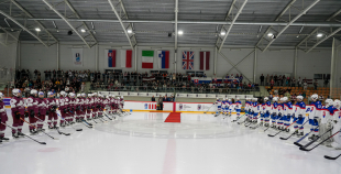 Latvijas sieviešu izlase Pasaules čempionāta atklāšanas mačā piekāpjas Slovākijai