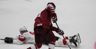 Latvijas izlase lieliski cīnās, taču mača izskaņā piekāpjas Šveicei