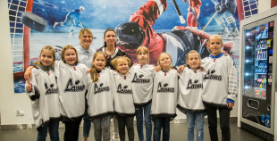 Vakar tika aizvadīta pirmā "Optibet" Baltijas sieviešu hokeja čempionāta spēle starp SHK "Laima" un "L&L Hope"