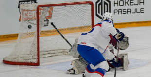 Latvijas sieviešu izlase Pasaules čempionāta atklāšanas mačā piekāpjas Slovākijai