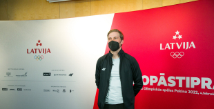 FOTO: Latvijas hokeja izlases dodas uz Pekinas olimpiskajām spēlēm