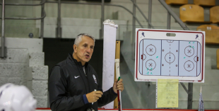 Latvijas hokeja izlase aizvada pirmo treniņu pirms gaidāmā turnīra Francijā