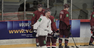 VIDEO + FOTO: Latvijas hokeja izlase oficiāli uzsāk treniņnometni 