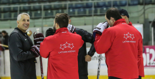 Latvijas hokeja izlase aizvada pirmo treniņu pirms gaidāmā turnīra Francijā