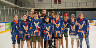 FOTO: Apbalvotas LBJČH labākās komandas un rezultatīvākie spēlētāji