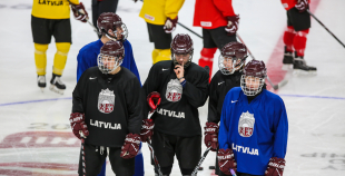 FOTO: Latvijas U-18 izlase "Arēna Rīga" aizvada treniņu pirms pasaules čempionāta 