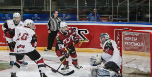 FOTO: U-18 izlases kandidātu savstarpējais mačs 