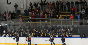 "Mogo" ar 5:3 sezonas pirmajā spēlē sarūgtina čempionus "Kurbads"