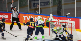 "Mogo" ar 5:3 sezonas pirmajā spēlē sarūgtina čempionus "Kurbads"