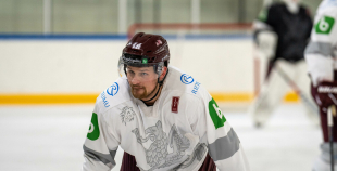 FOTO: Latvijas hokeja izlase gatavojas Pekinas olimpiskajām spēlēm