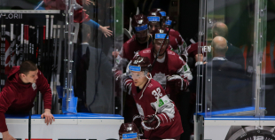 Latvijas izlase lieliski cīnās, taču mača izskaņā piekāpjas Šveicei