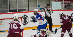 Latvijas sieviešu izlase Pasaules čempionāta atklāšanas mačā piekāpjas Slovākijai