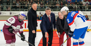 Latvijas sieviešu izlase Pasaules čempionāta atklāšanas mačā piekāpjas Slovākijai