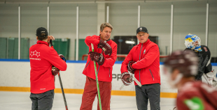 Latvijas hokeja izlase uzsāk nometni pirms OS atlases turnīra