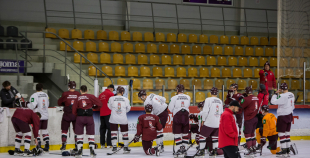 FOTO: Latvijas izlases treniņš "Volvo ledus hallē" (09.04.)