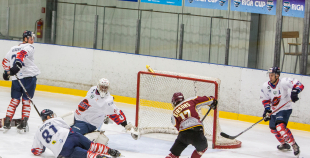 HS "Rīga" ar 4:3 negaidīti uzvar čempionvienību "Kurbads", "Prizma" turpina uzvaras gājienu 