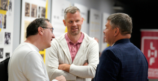 Aigars Kalvītis pārliecinoši ievēlēts par Latvijas Hokeja federācijas prezidentu