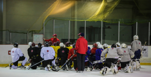 FOTO: U-18 izlase sāk gatavošanos pasaules čempionātam Rīgā 