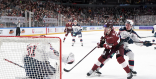 Latvijas izlase pirmajā spēlē atzīst Norvēģijas pārākumu