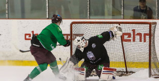 FOTO: Latvijas hokeja izlase aizvada pirmo treniņu gatavojoties pasaules čempionātam