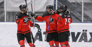 Mūsu U-18 hokejisti fantastiski cīnās un iegūst astoto vietu pasaulē!